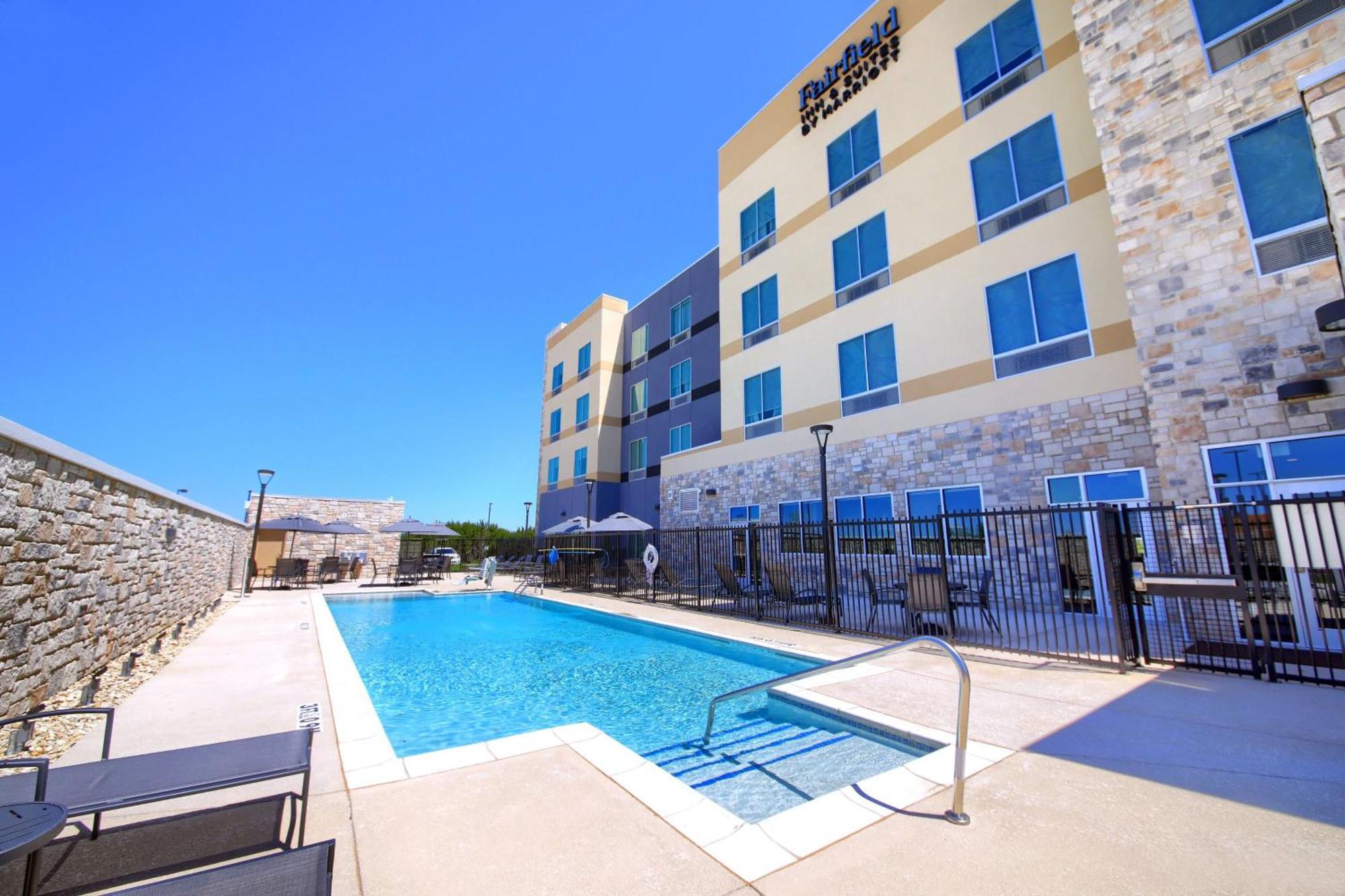Fairfield Inn & Suites By Marriott Dallas Cedar Hill Esterno foto